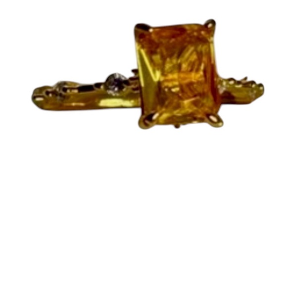 🔥2/$24 or 3/$30🔥 Elegant Yellow Fashion Gemstone Ring - Picture 7 of 9